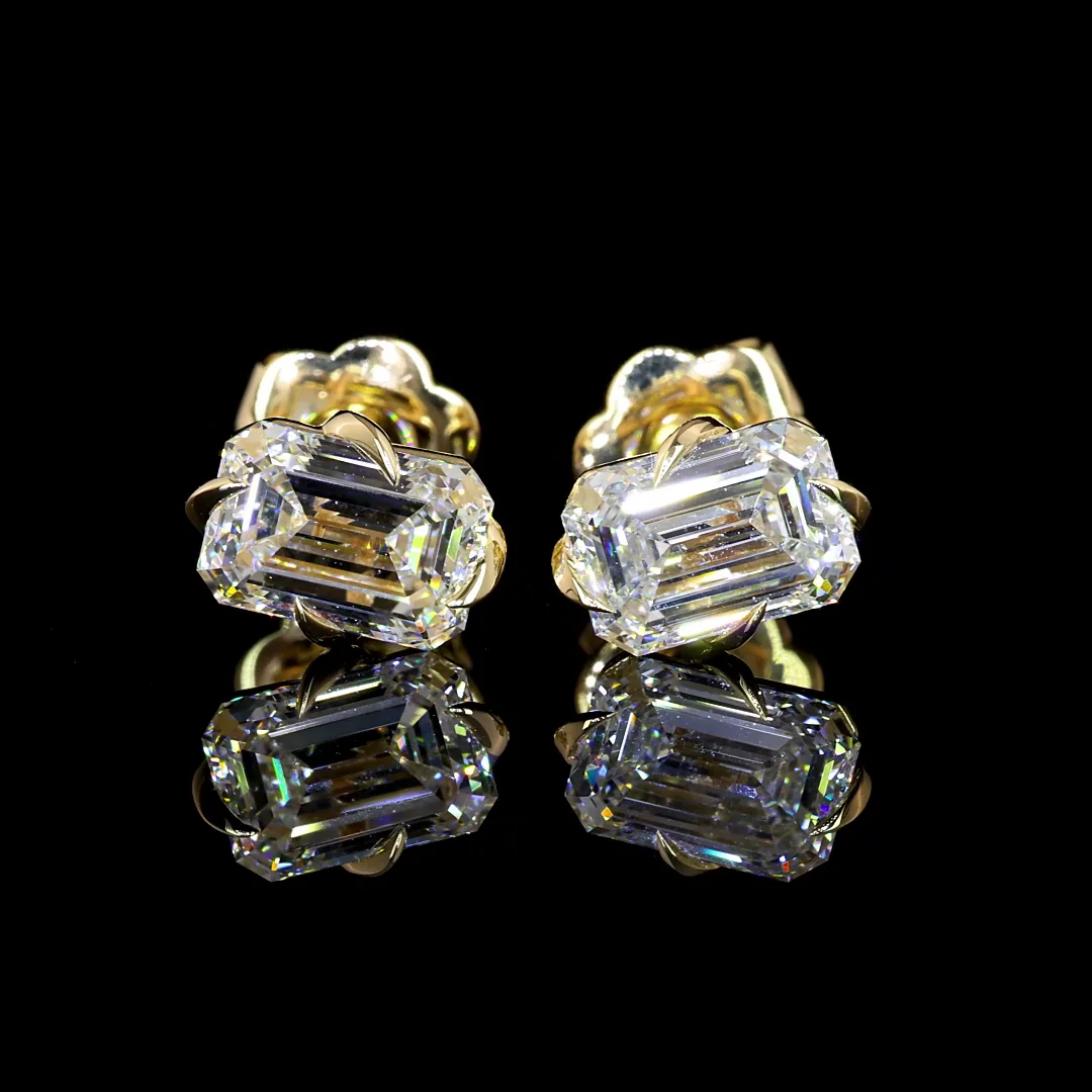 2.07 Cts 14k Yellow Gold Emerald Shape Studs Earring - Video