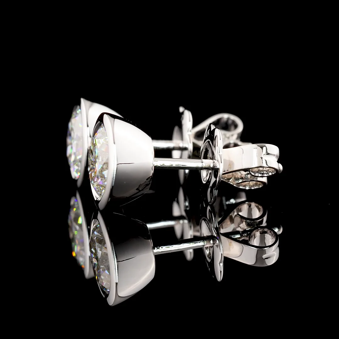 2.01 Cts 14k White Gold Round Shape Studs Earring - Image 2