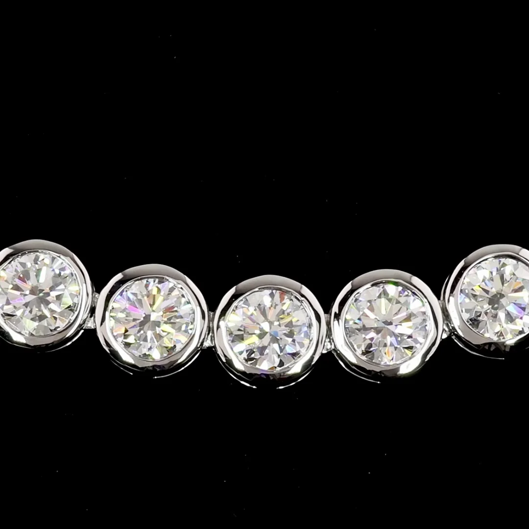 25.2 Cts 14k White Gold Round Shape Tennis Necklace - Image 2