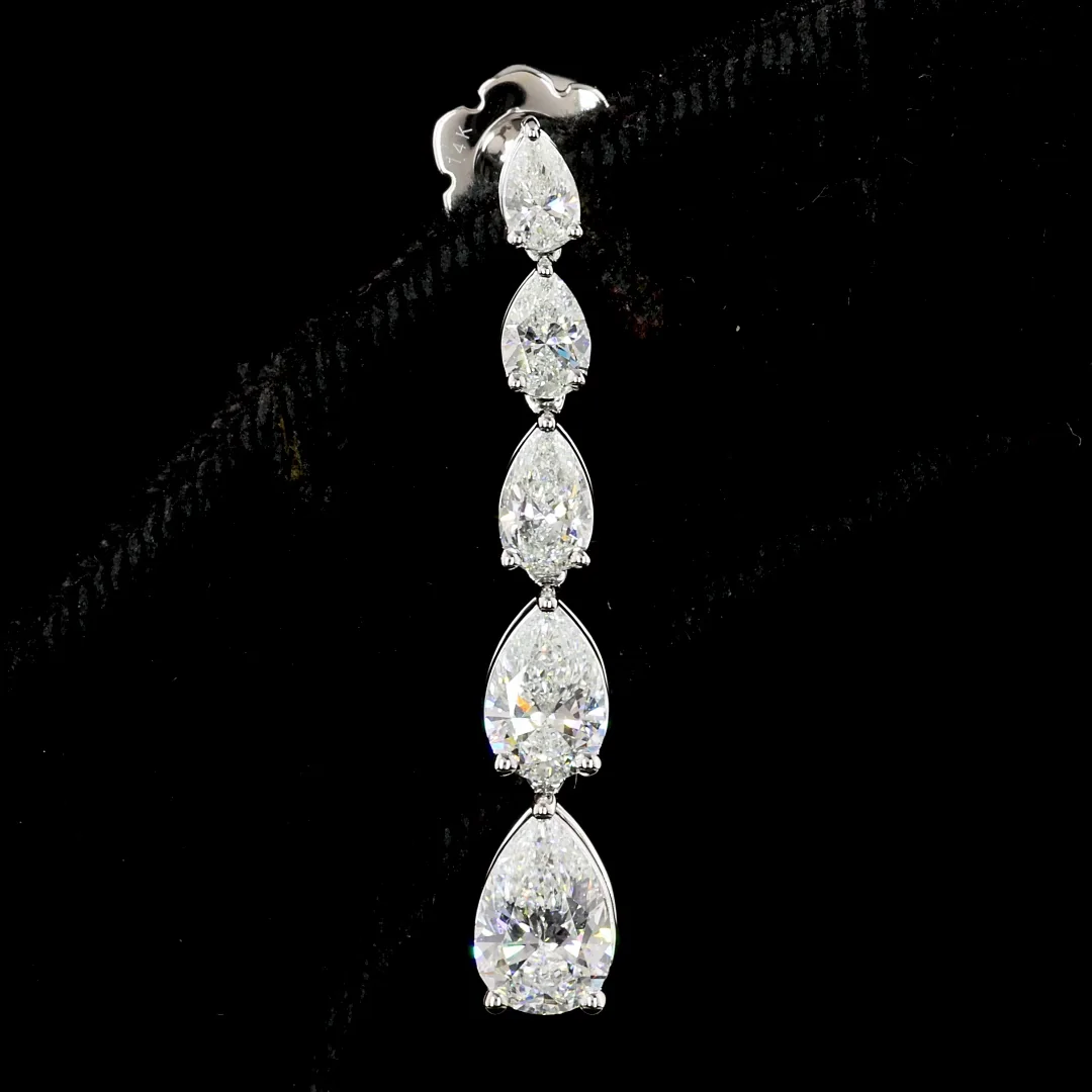 2.9 Cts 14k White Gold Pear Shape Hanging Earring - Image 3
