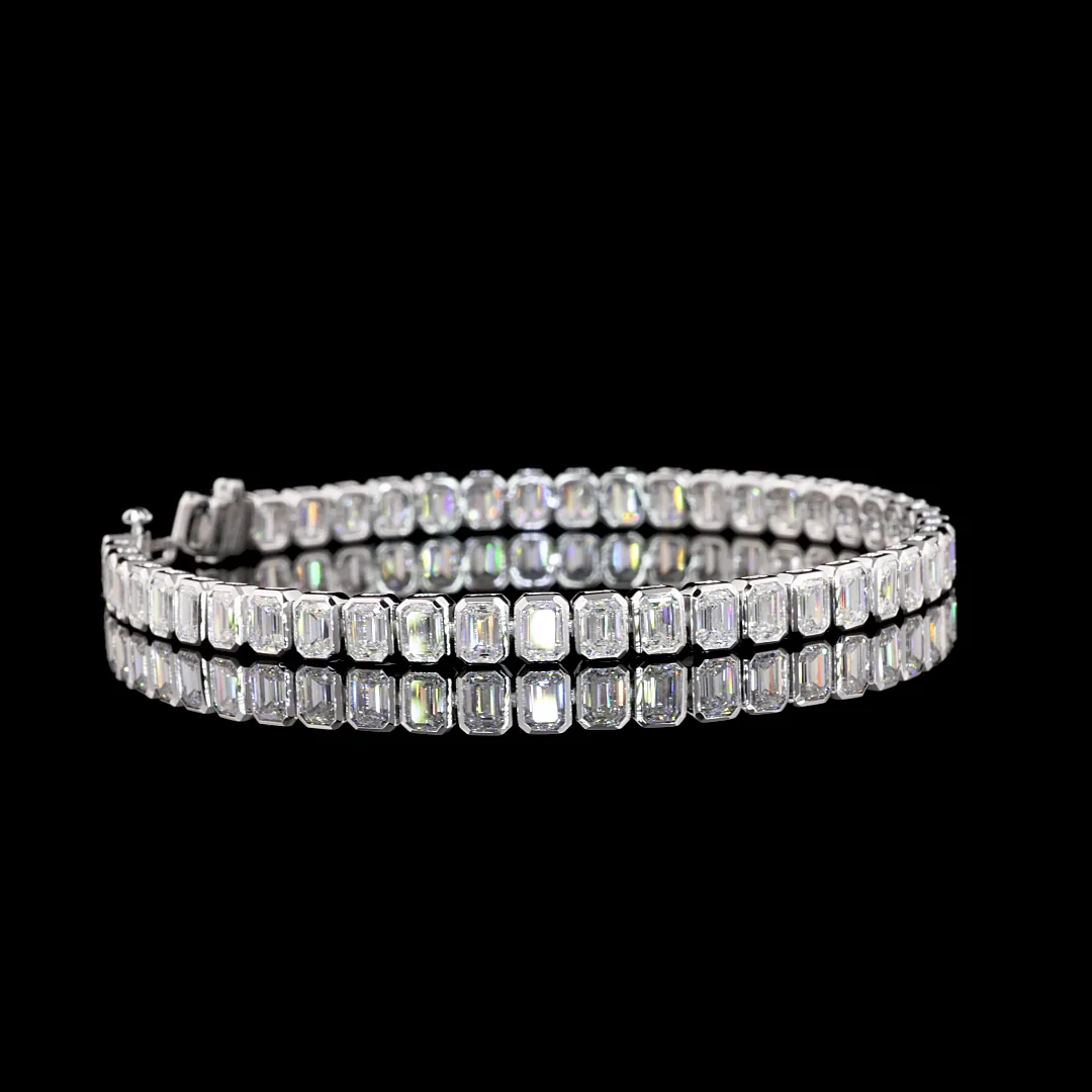9.06 Cts 14k White Gold Emerald Shape Tennis Bracelet - Video