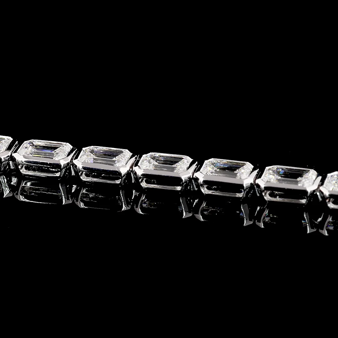 8.59 Cts 14k White Gold Emerald Shape Tennis Bracelet - Image 4