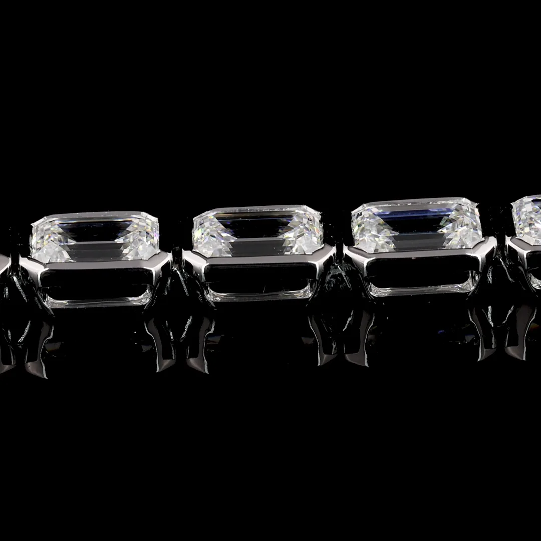 9.41 Cts 14k White Gold Emerald Shape Tennis Bracelet - Image 3