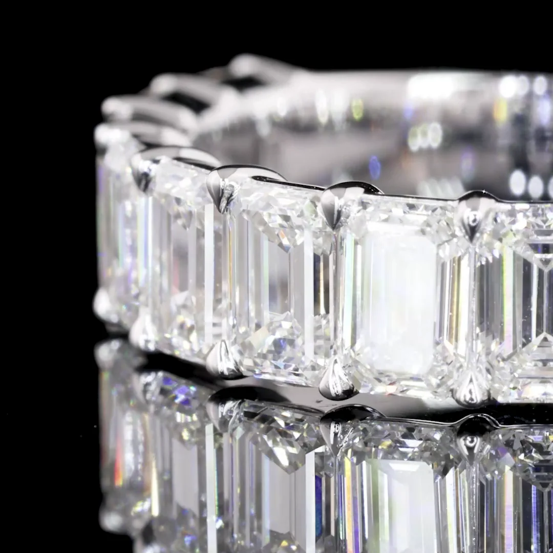 2.88 Cts 14k White Gold Emerald Shape Half Eternity Eternity Band - Image 3