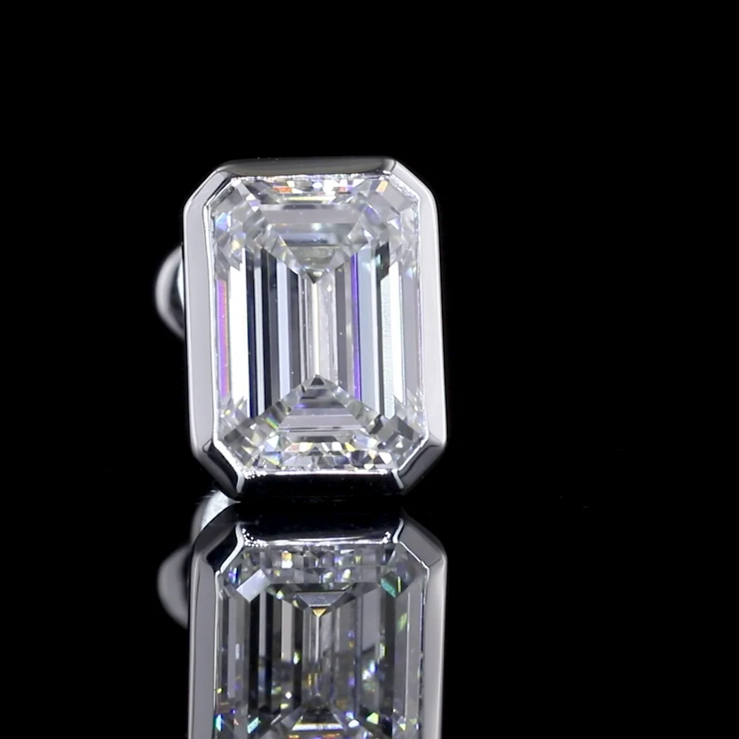 4.09 Cts 14k White Gold Emerald Shape Studs Earring - Image 3