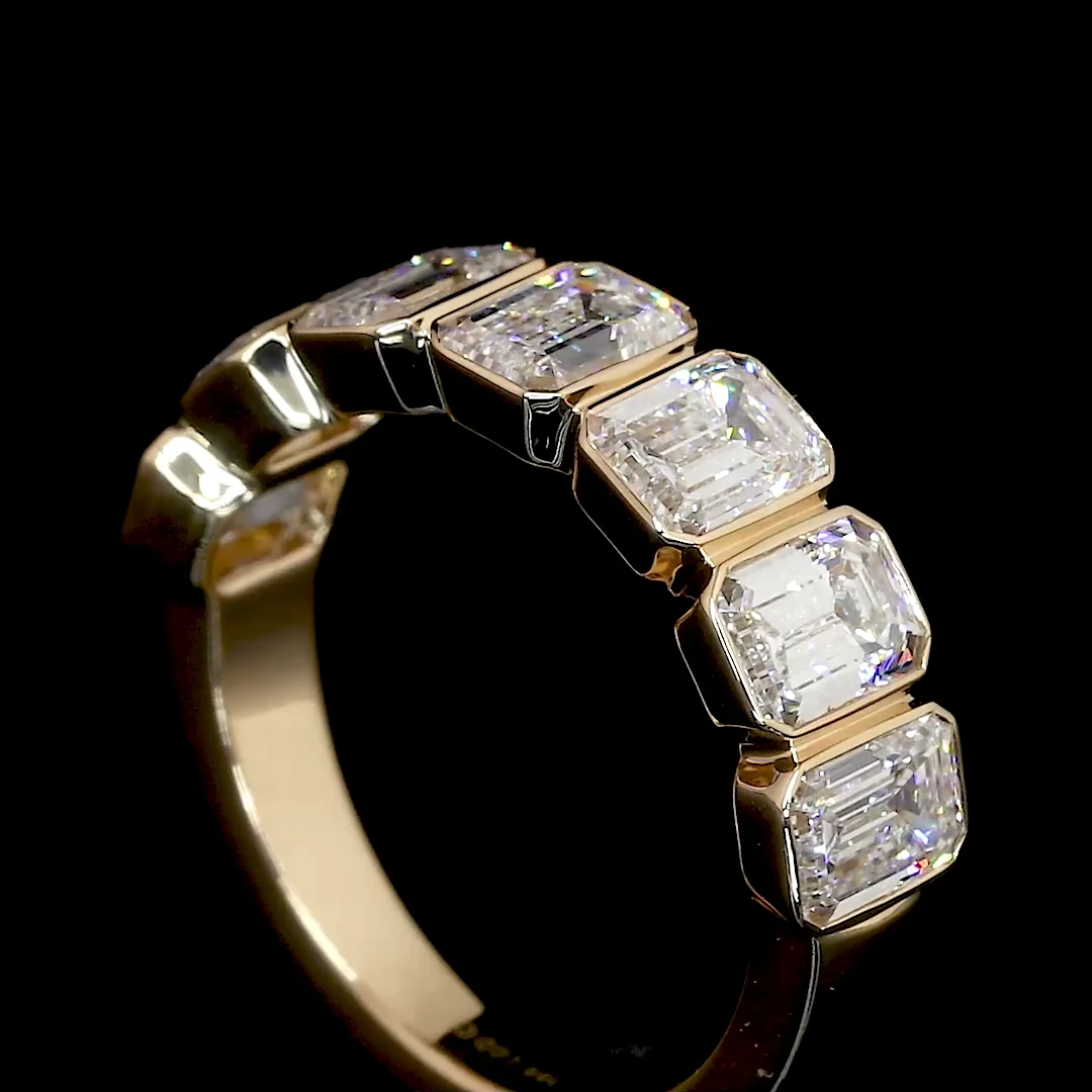 2.17 Cts 18k Yellow Gold Emerald Shape Half Eternity Eternity Band - Image 2