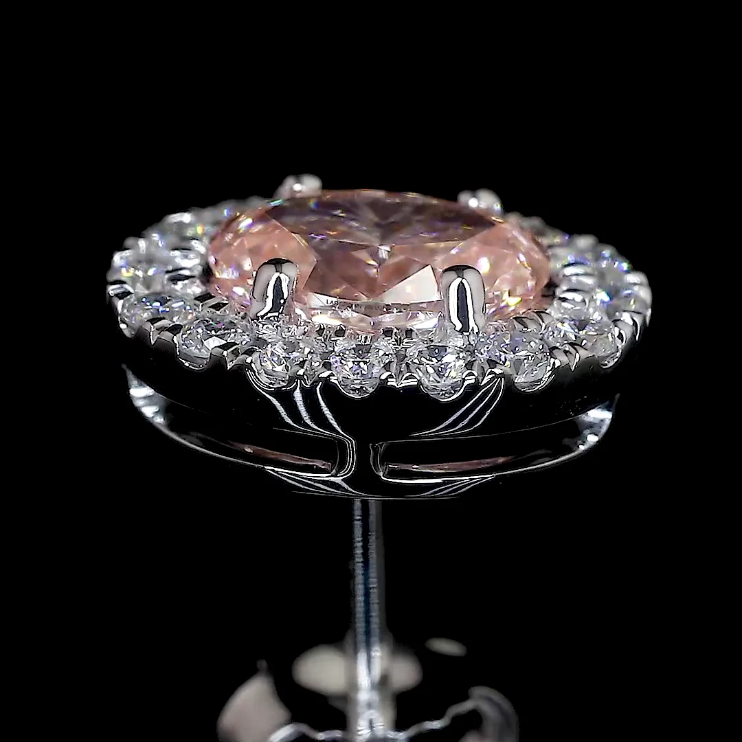 1.06 Cts 14k White Gold Oval Shape Halo Studs Earring - Image 4