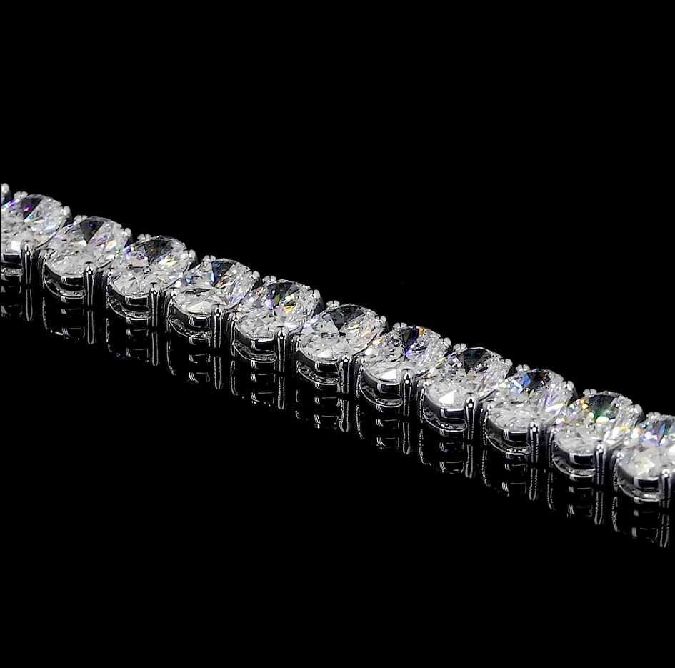 4.88 Cts 14k White Gold Oval Shape Tennis Bracelet - Image 4