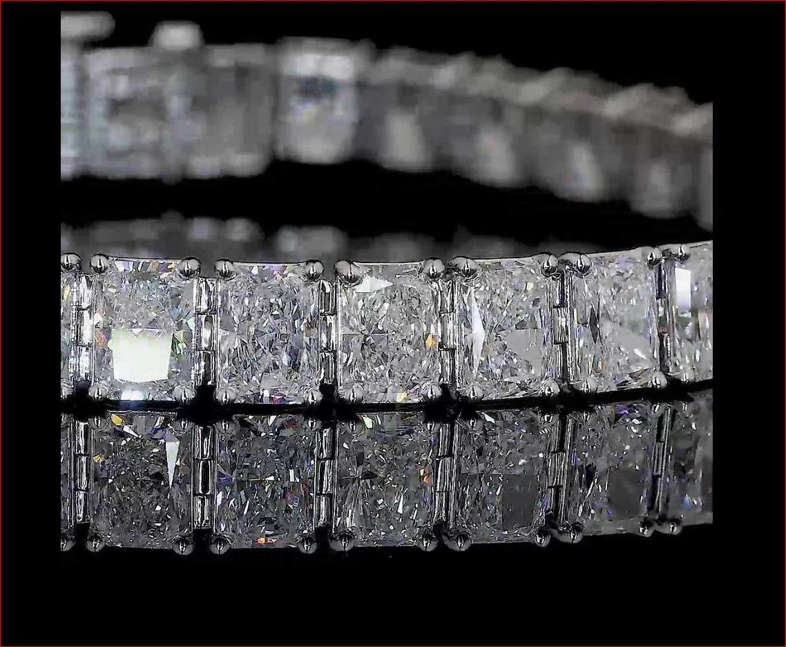 11.44 Cts 14k White Gold Radiant Shape Tennis Bracelet - Image 3
