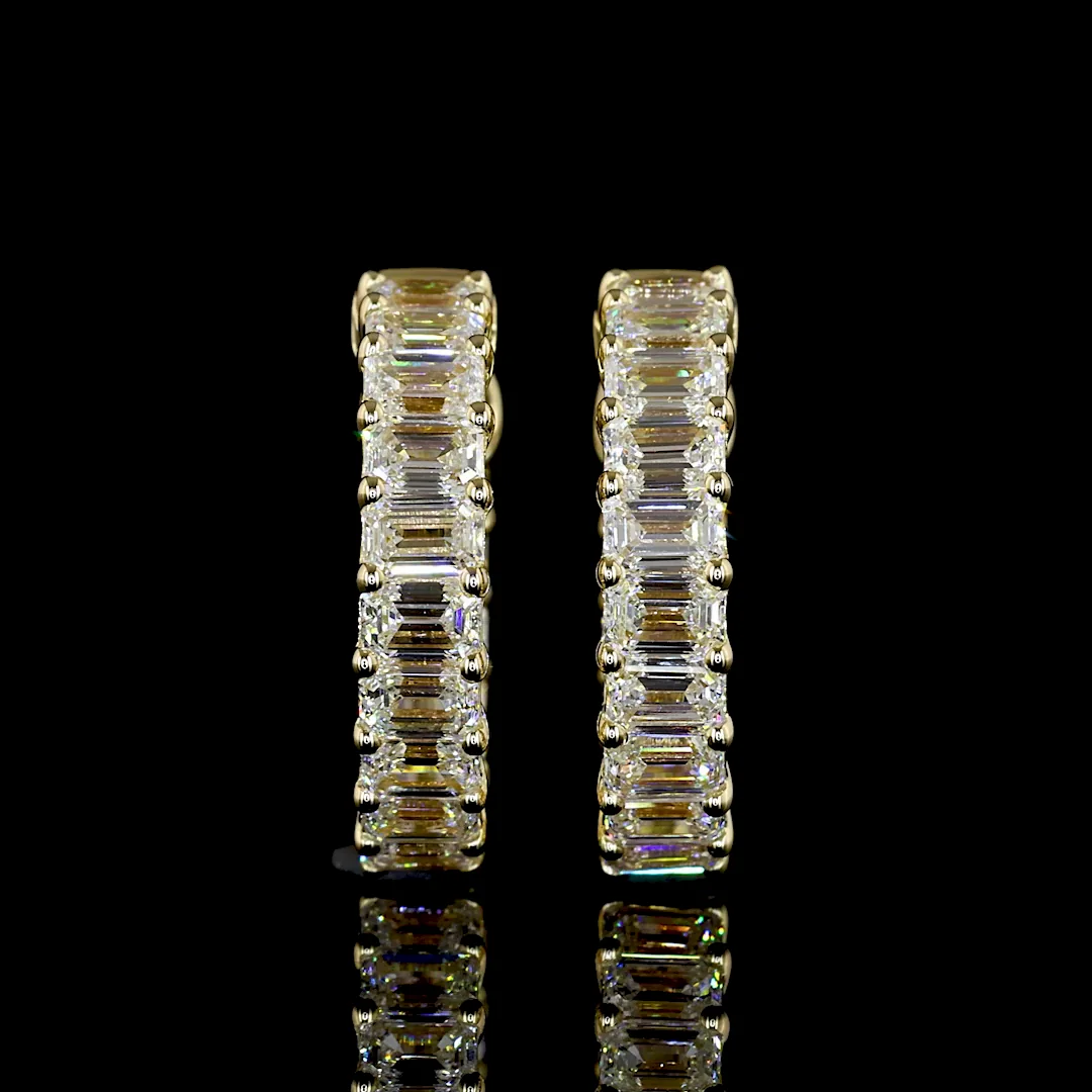 1.5 Cts 14k Yellow Gold Emerald Shape Huggies Earring