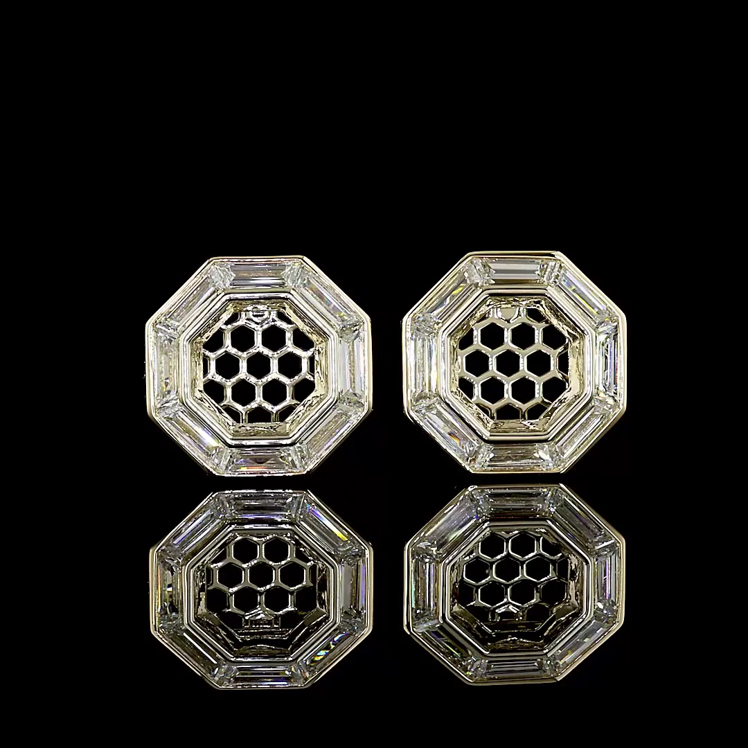 3.1 Cts 18k White Gold Shape Special Earring