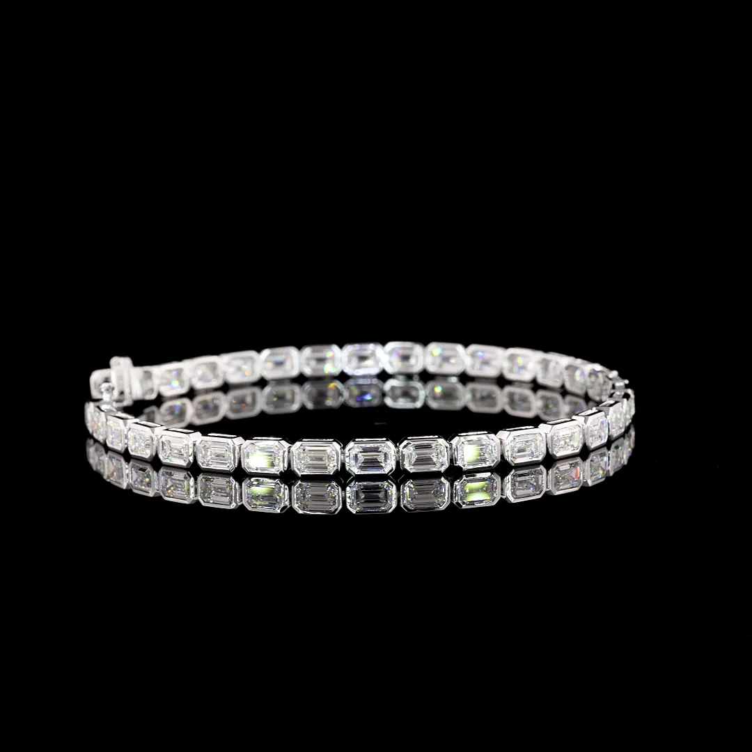 8.23 Cts 14k White Gold Emerald Shape Tennis Bracelet