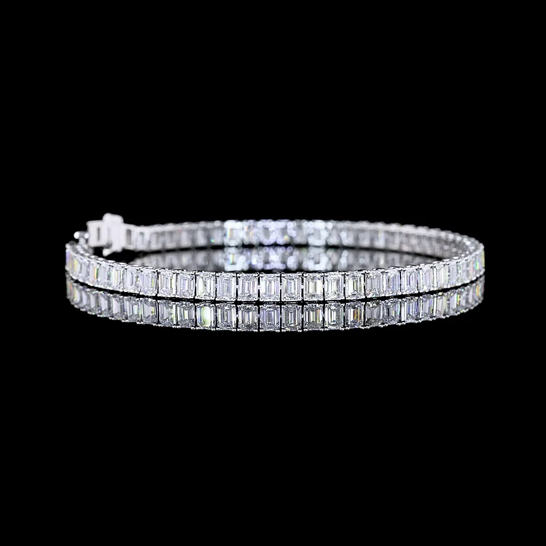 9.39 Cts 14k White Gold Emerald Shape Tennis Bracelet