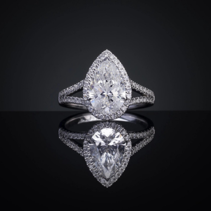 3.99 Cts 14k White Gold Pear Shape Split Shank Ring