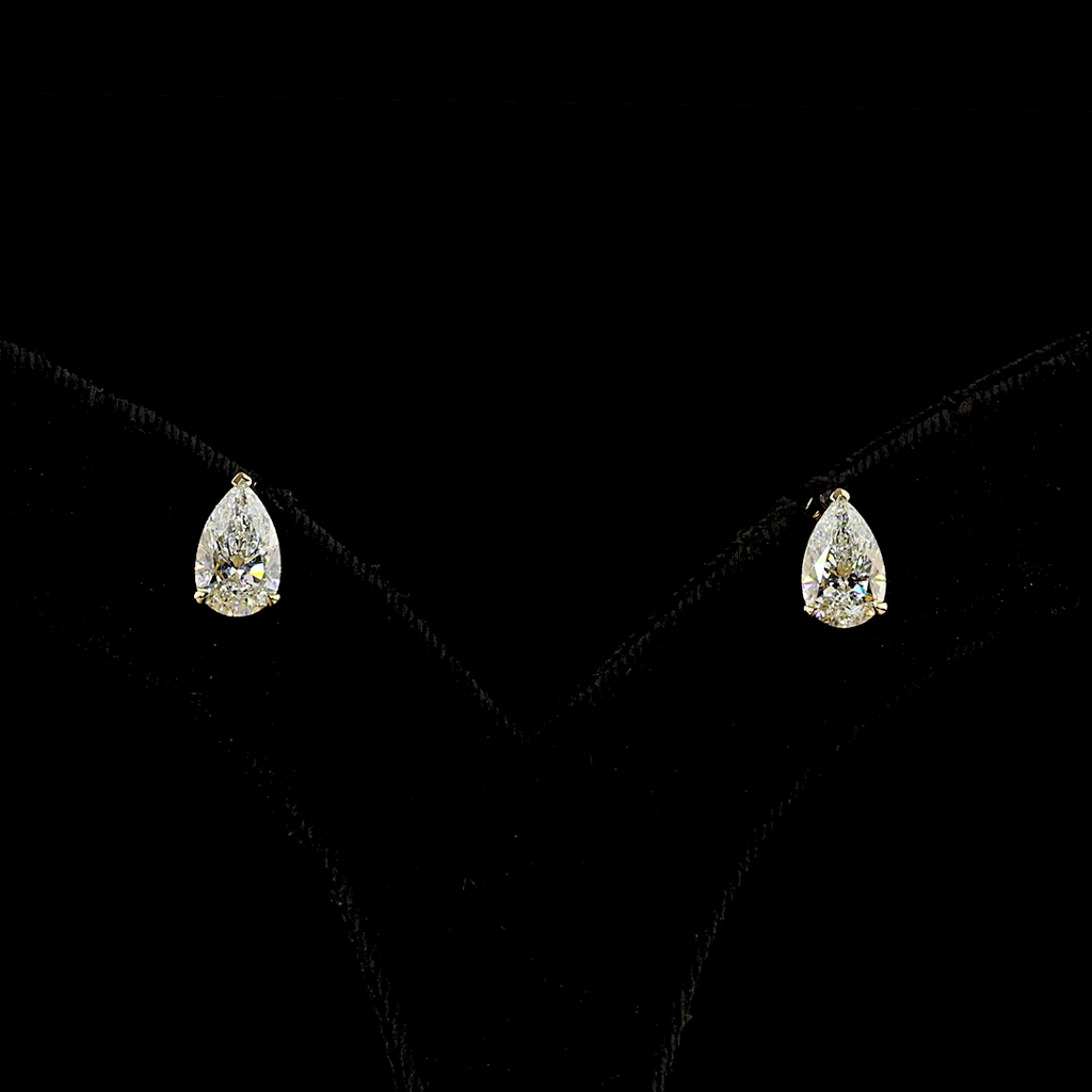 2.47 Cts 14k Yellow Gold Pear Shape Studs Earring