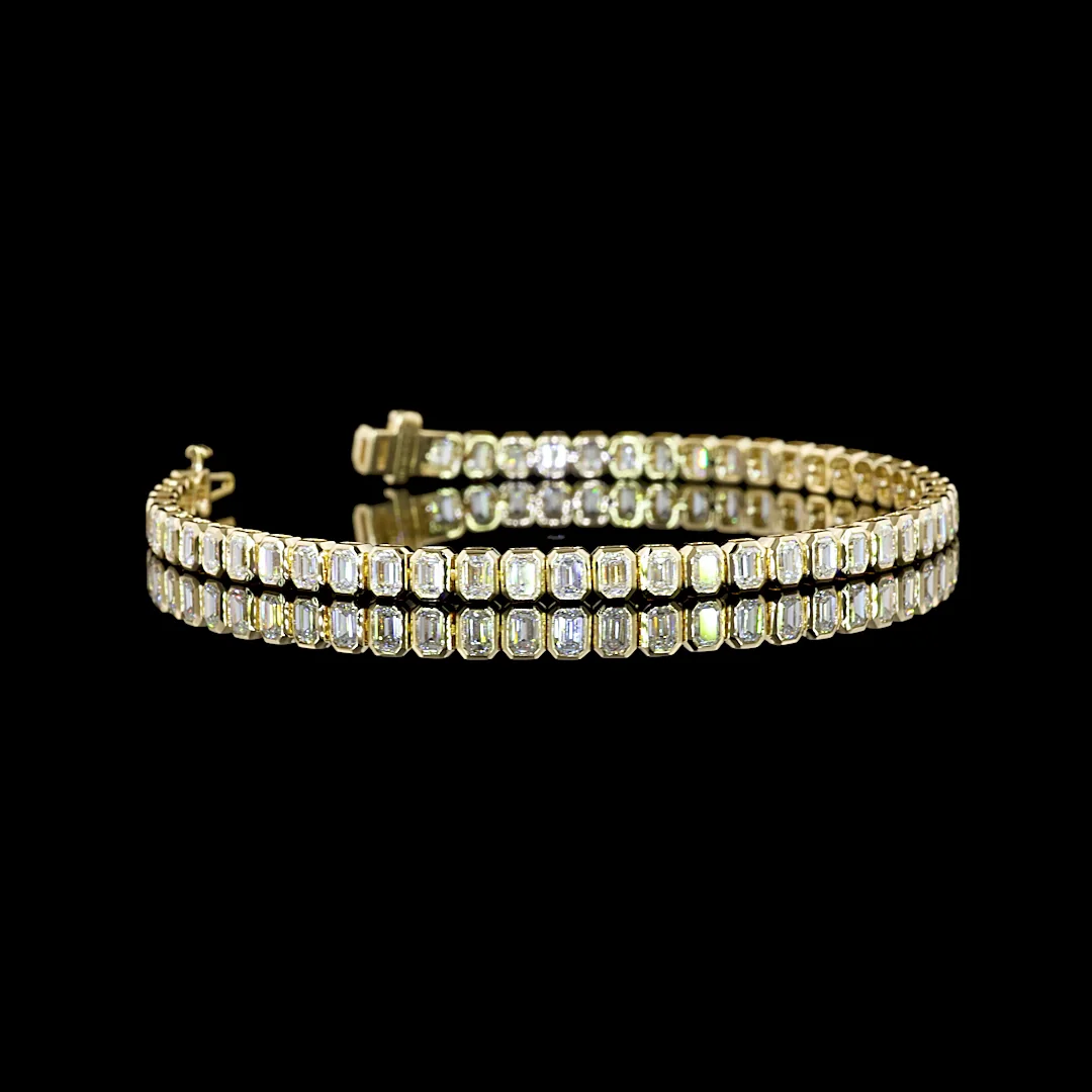 4.33 Cts 14k Yellow Gold Emerald Shape Tennis Bracelet