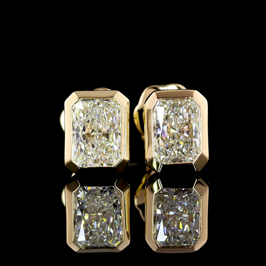 1.52 Cts 14k Yellow Gold Radiant Shape Studs Earring