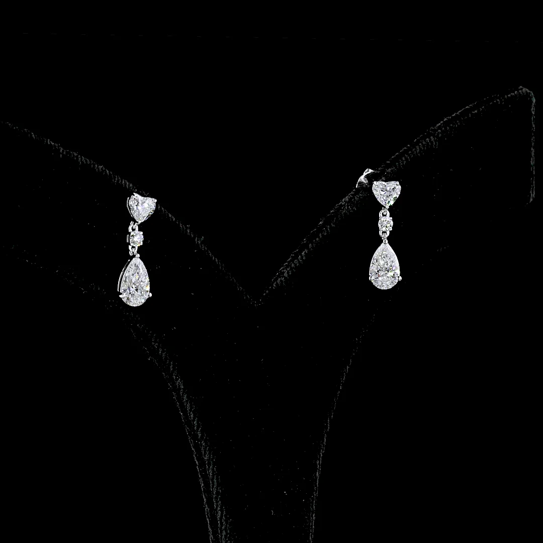 1.66 Cts 14k White Gold Pear Shape Hanging Earring